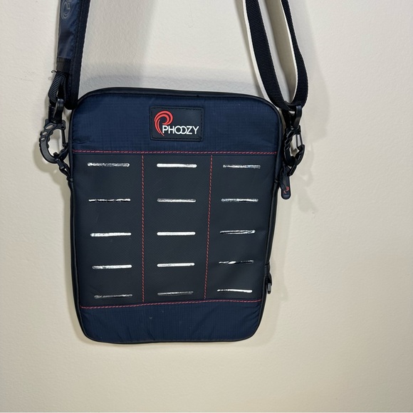 Tablet Case for iPad Air, Tablets up to 11" Cosmic Black canvas messenger bag - Picture 7 of 9